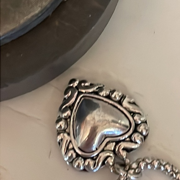 16.5” Contempo Collection silver plated Omega chain necklace & heart pendant - Picture 12 of 16